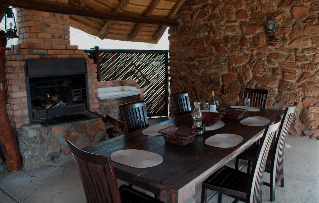 Tau @ Kruger Villa Marloth Park Kamer foto