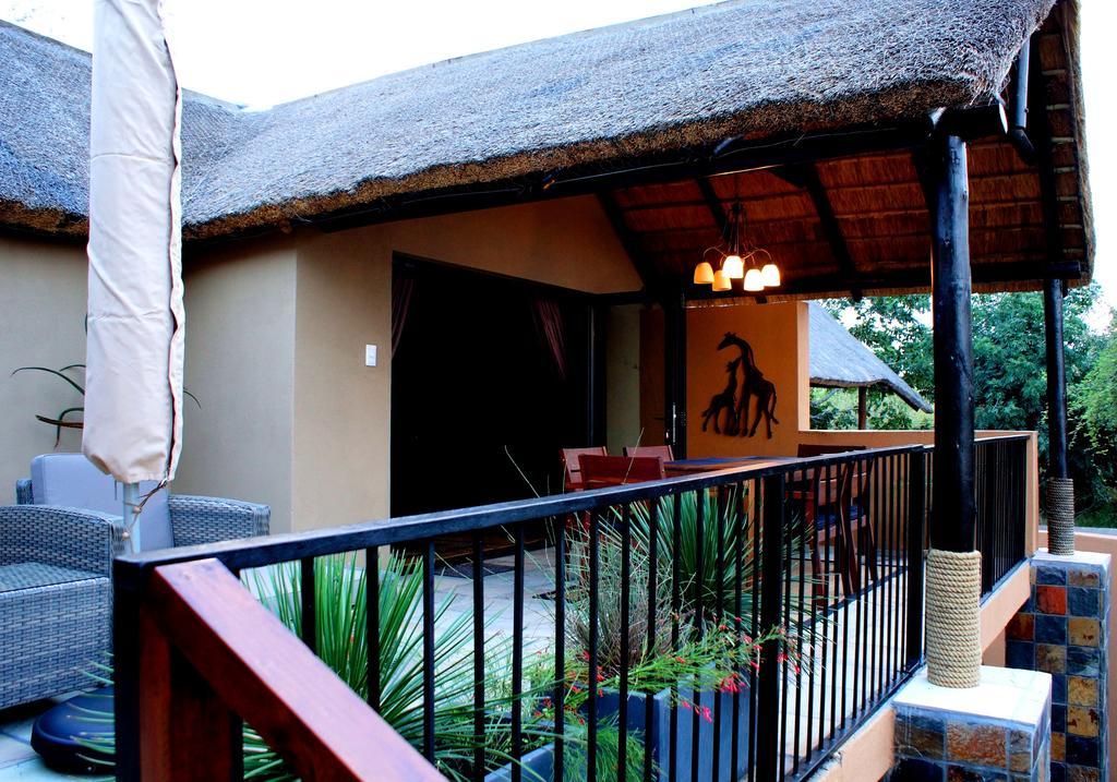 Tau @ Kruger Villa Marloth Park Kamer foto
