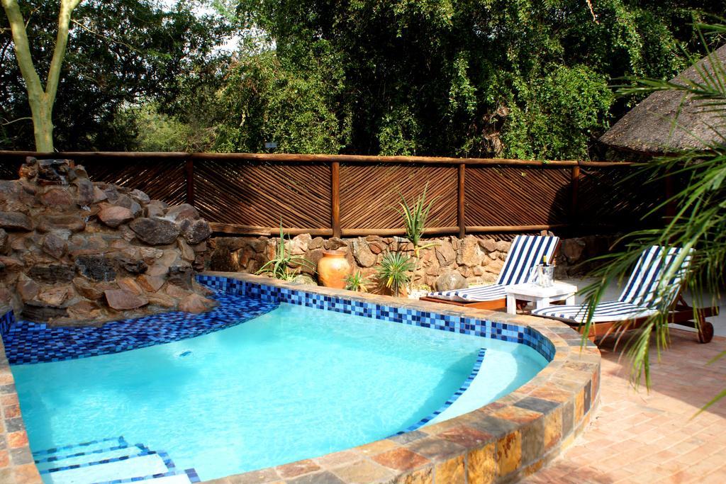 Tau @ Kruger Villa Marloth Park Kamer foto